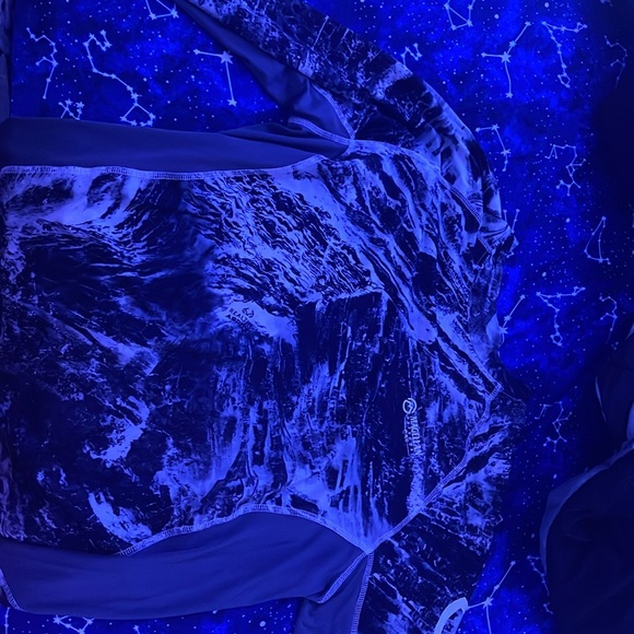 Magellan outdoors sport shirt - Picture 2 of 2